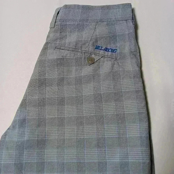 Billabong Men's Chino Gray and blue plaid.  Size 30x9 - Picture 6 of 7